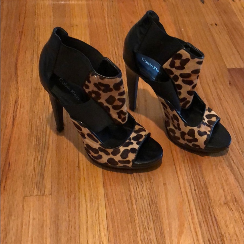 Calvin Klein animal print Heels